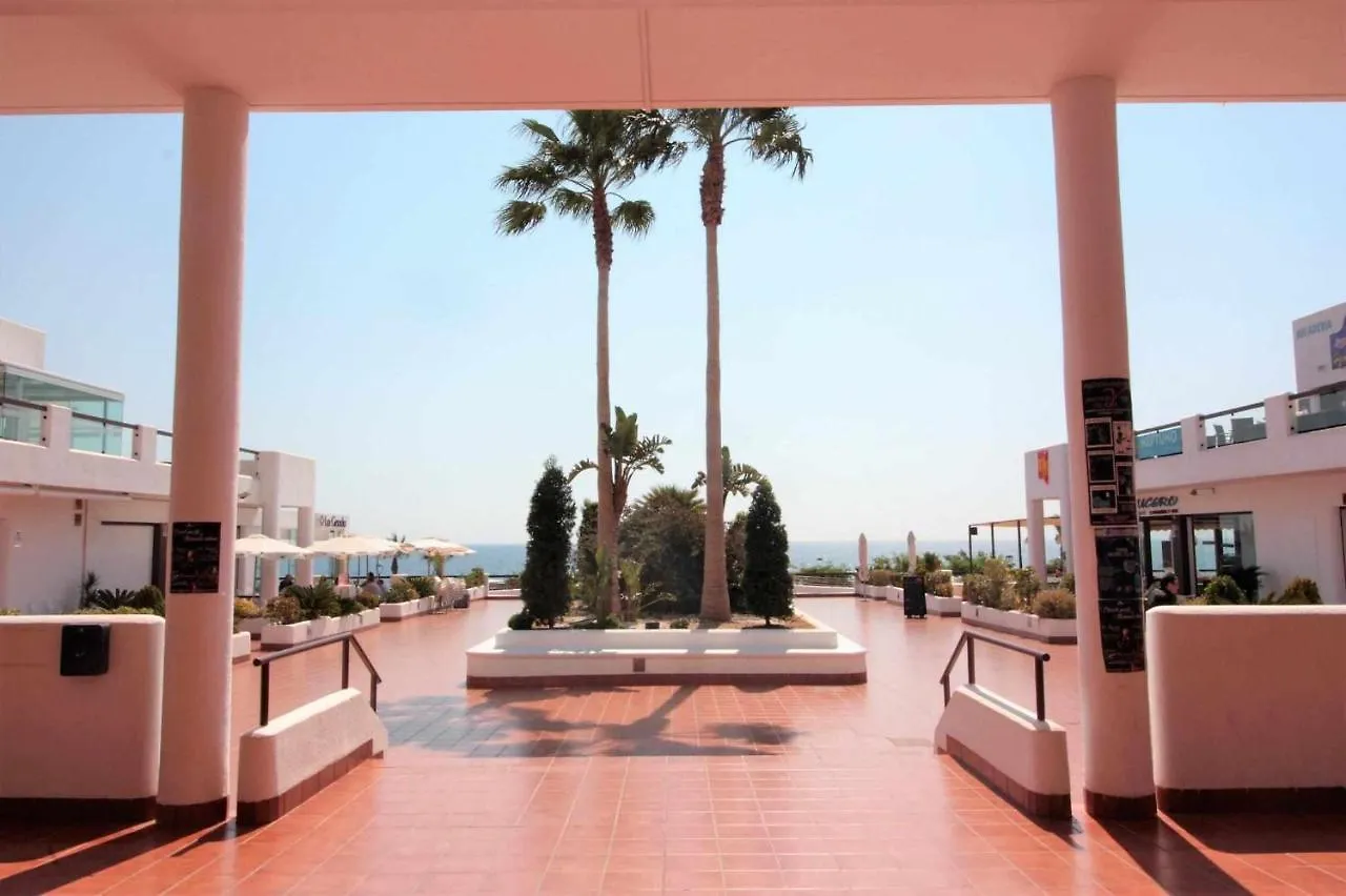 Casa Paraiso App Con Balcon Y Piscina Comunitaria Daire San Juan de los Terreros İspanya